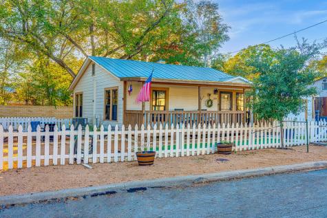 109 E College Street Fredericksburg TX 78624