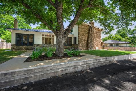 311 S Crockett Street Fredericksburg TX 78624