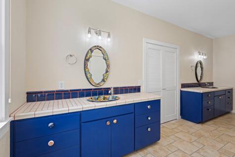 311 S Crockett Street Fredericksburg TX 78624
