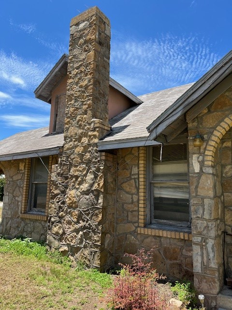 1421 S High Street Brady TX 76825