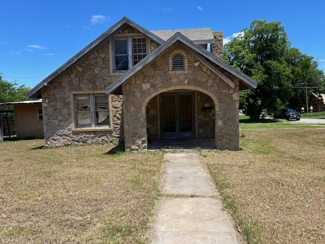 1421 S High Street Brady TX 76825