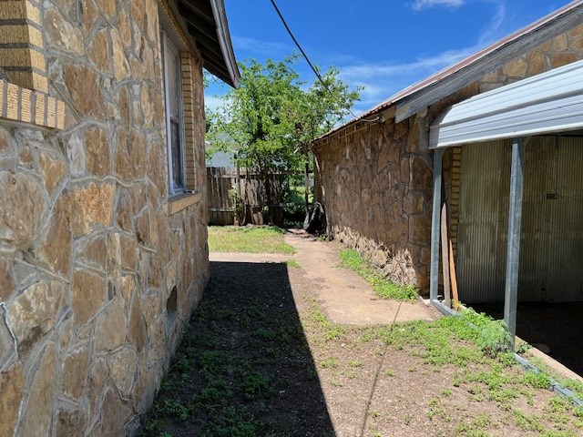 1421 S High Street Brady TX 76825