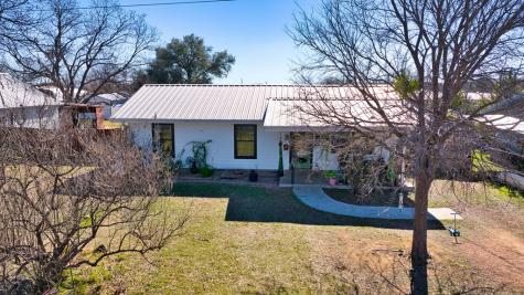 1209 Loving Mason TX 76856