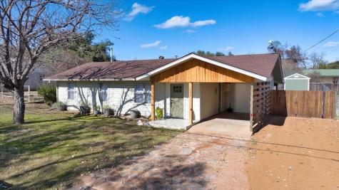 1236 Martin Street Mason TX 76856
