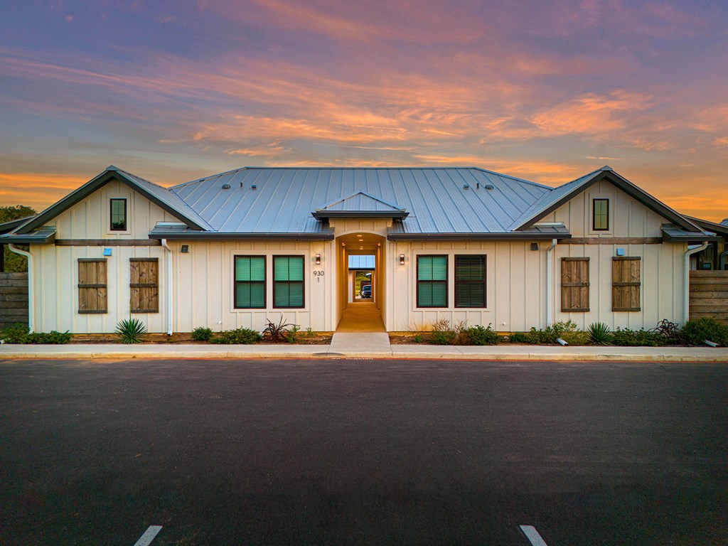 930 S Eagle Street Fredericksburg TX 78624