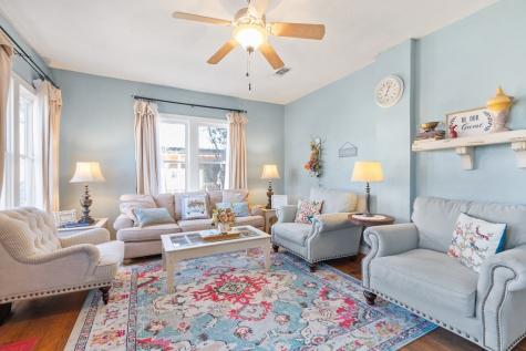 209 S Elk Street Fredericksburg TX 78624