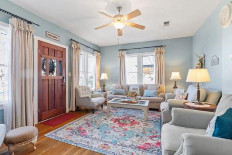 209 S Elk Street Fredericksburg TX 78624