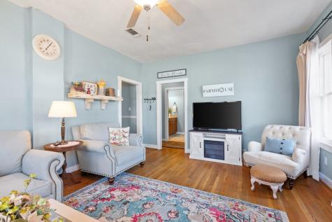 209 S Elk Street Fredericksburg TX 78624