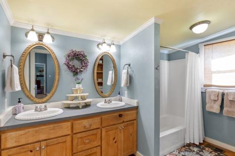 209 S Elk Street Fredericksburg TX 78624