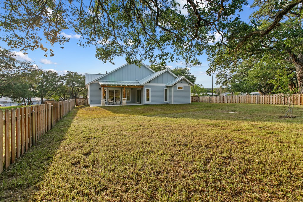 1312 Greenlawn Place Blanco TX 78606