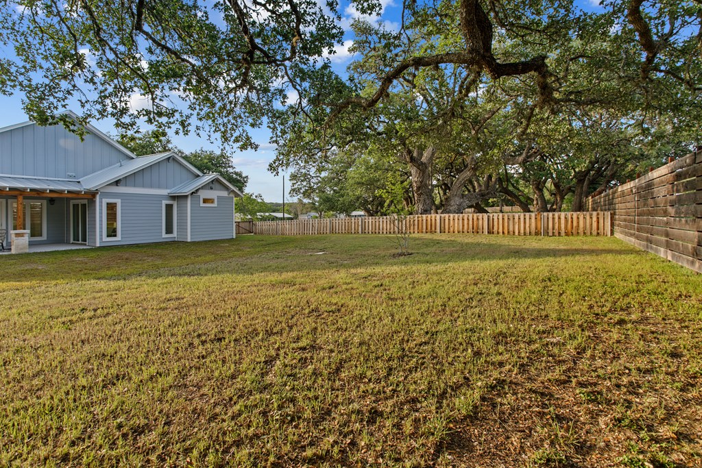 1312 Greenlawn Place Blanco TX 78606