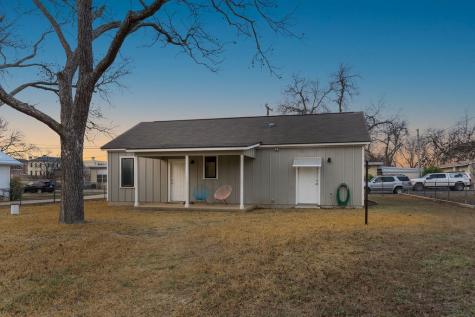 220 W College Street Fredericksburg TX 78624