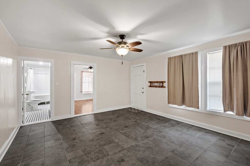 511 S Live Oak Street Mason TX 76856