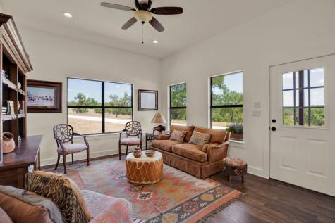 862 Grape Creek Road Fredericksburg TX 78624