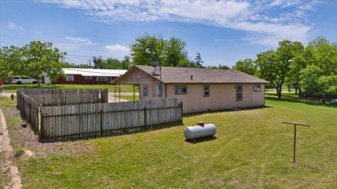 416 Wilson Avenue Mason TX 76856