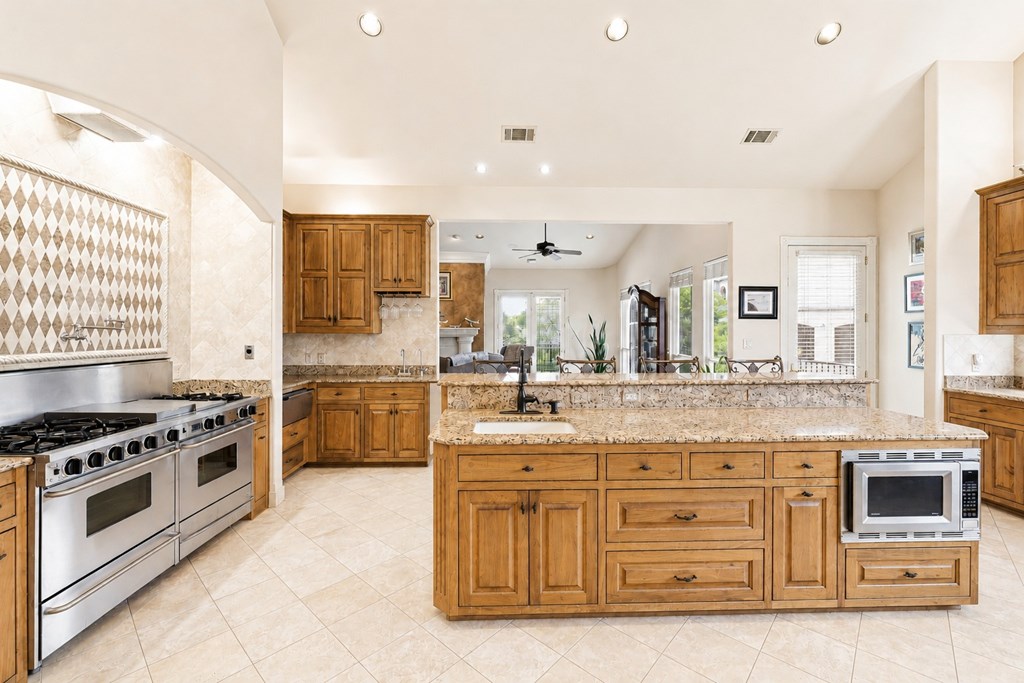 107 Deerwood Kerrville TX 78028