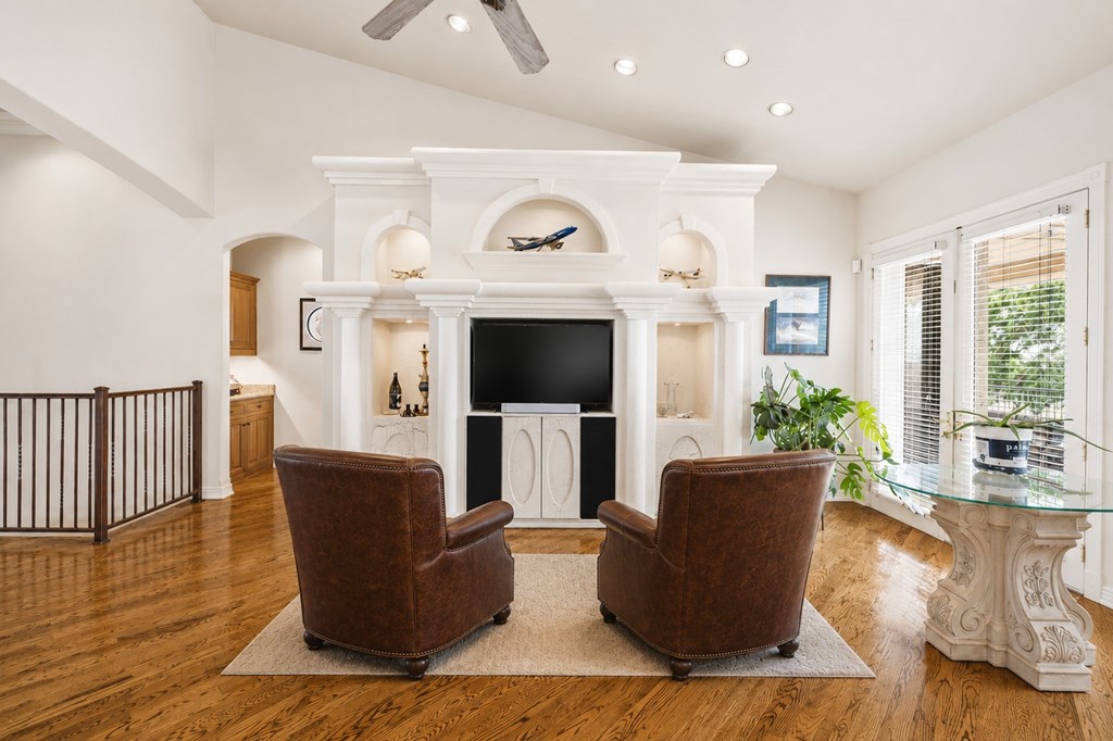 107 Deerwood Kerrville TX 78028