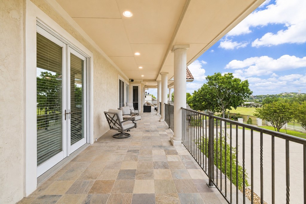 107 Deerwood Kerrville TX 78028