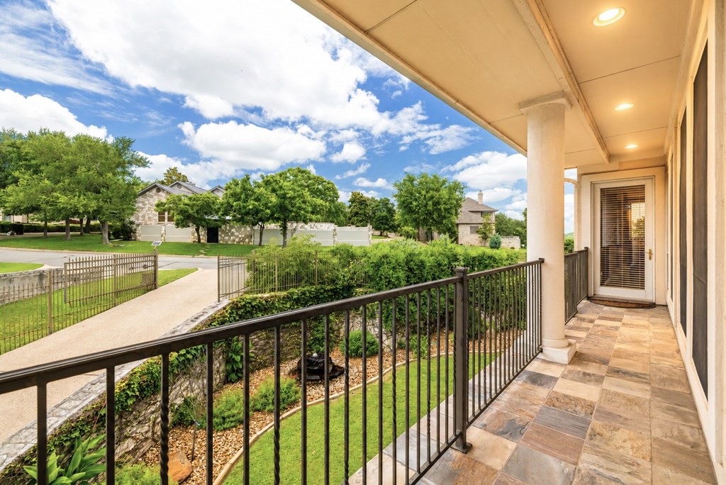 107 Deerwood Kerrville TX 78028