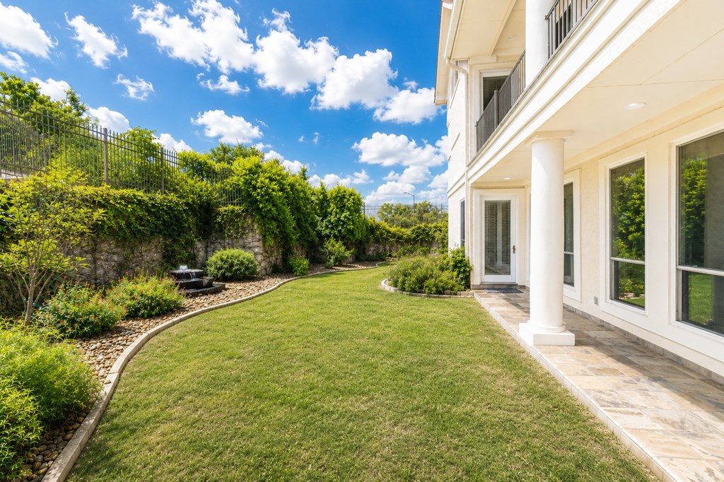 107 Deerwood Kerrville TX 78028
