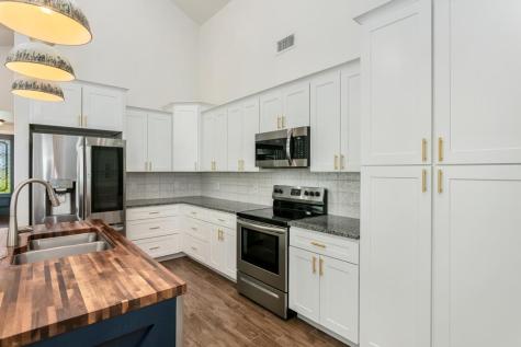 1025 Roanoke Lane Kerrville TX 78028