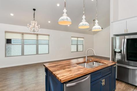 1025 Roanoke Lane Kerrville TX 78028