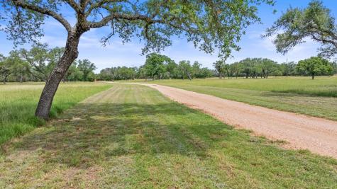 1241 Sandy Oaks Ranch Road Johnson City TX 78636