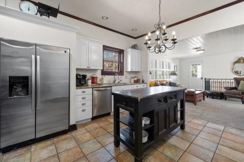 501 N Pine Street Fredericksburg TX 78624
