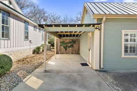 501 N Pine Street Fredericksburg TX 78624