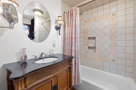 501 N Pine Street Fredericksburg TX 78624