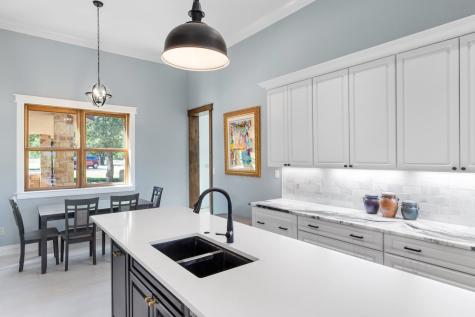 71 Granite Springs Drive Fredericksburg TX 79624