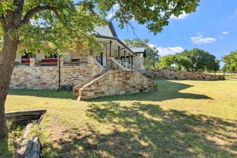 71 Granite Springs Drive Fredericksburg TX 79624