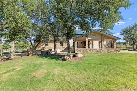 71 Granite Springs Drive Fredericksburg TX 79624