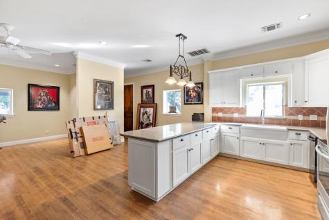 71 Granite Springs Drive Fredericksburg TX 79624