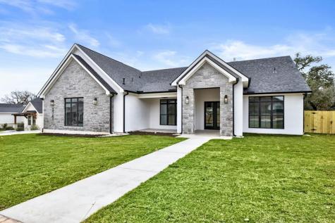 2141 Stone Meadow Fredericksburg TX 78624