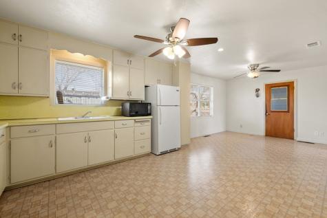 610 N Pine Street Fredericksburg TX 78624