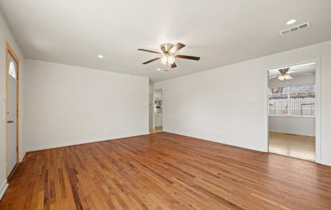 610 N Pine Street Fredericksburg TX 78624