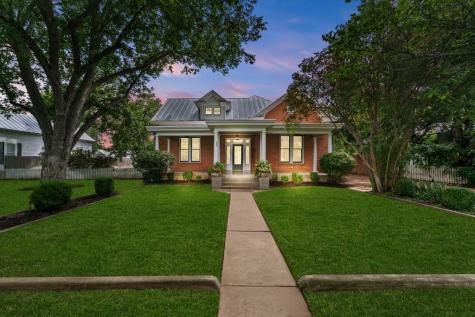 509 W Austin Street Fredericksburg TX 78624