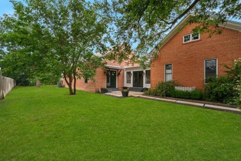 509 W Austin Street Fredericksburg TX 78624