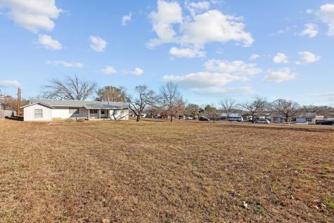 303 Walnut Street Fredericksburg TX 78624