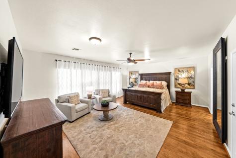 306 S Acorn Street Fredericksburg TX 78624