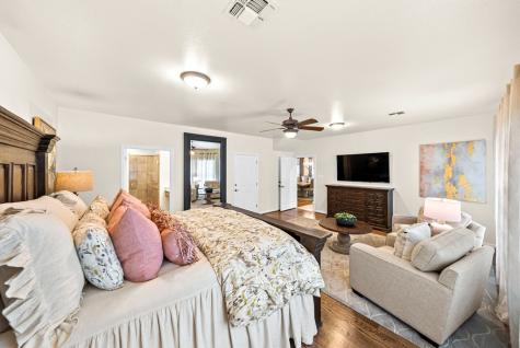306 S Acorn Street Fredericksburg TX 78624