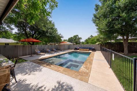306 S Acorn Street Fredericksburg TX 78624