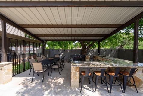 306 S Acorn Street Fredericksburg TX 78624