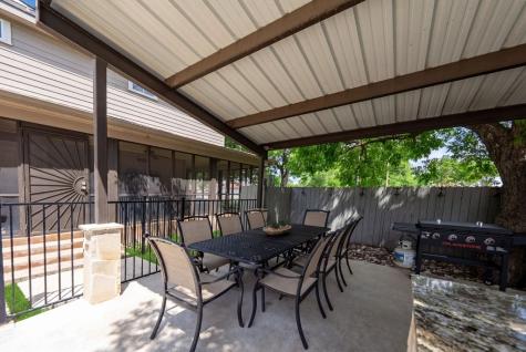 306 S Acorn Street Fredericksburg TX 78624