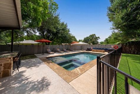 306 S Acorn Street Fredericksburg TX 78624