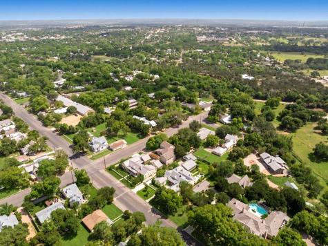 306 S Acorn Street Fredericksburg TX 78624