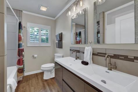 112 W Mulberry Street Fredericksburg TX 78624