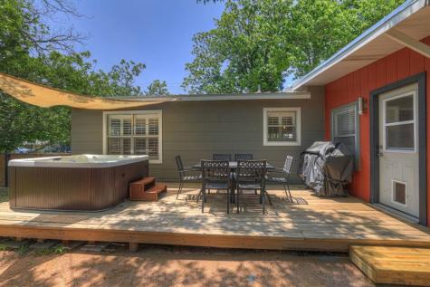 112 W Mulberry Street Fredericksburg TX 78624