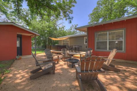 112 W Mulberry Street Fredericksburg TX 78624
